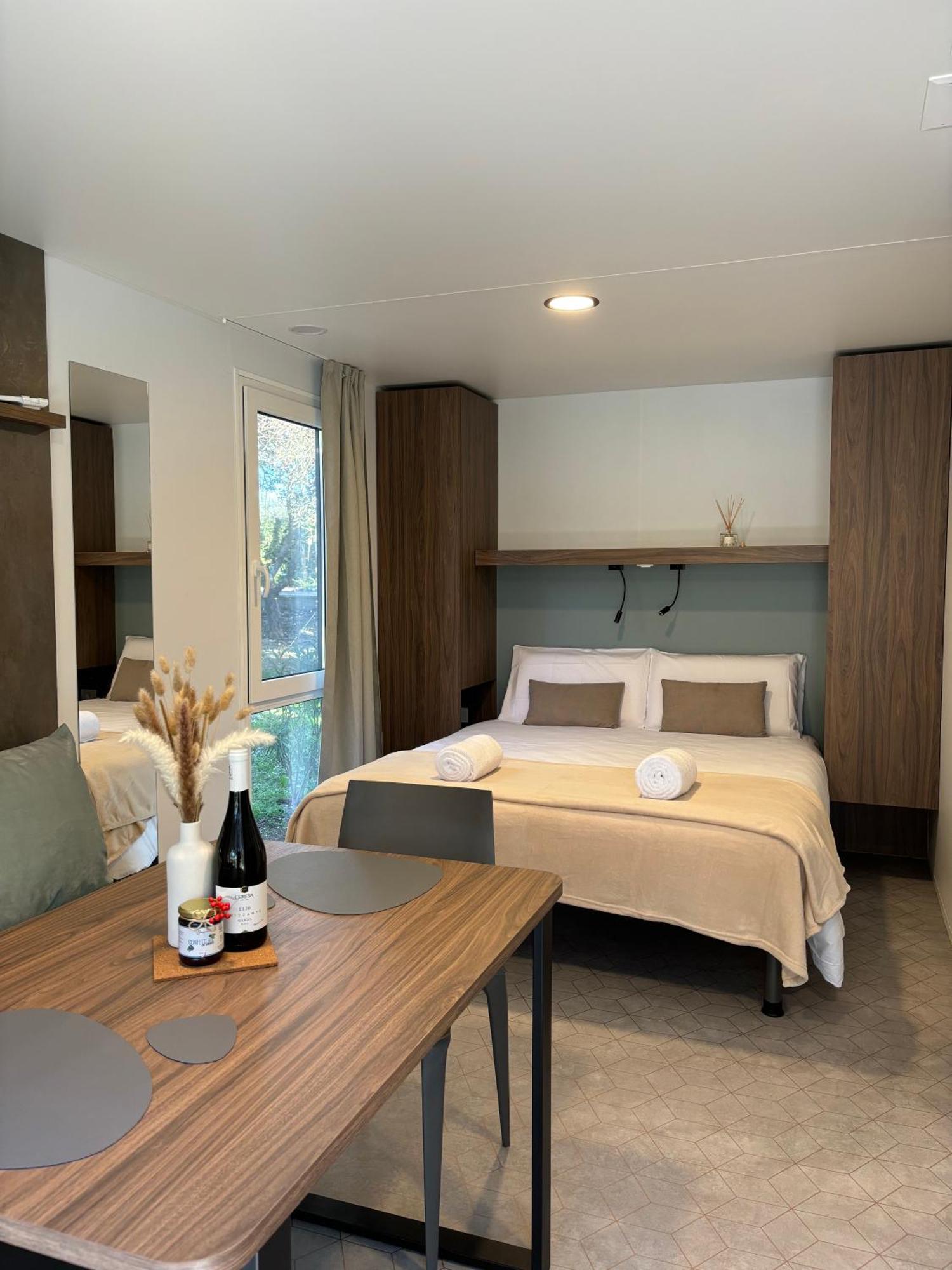 Seregnér Agricamping - Adults Only 18 - solo piazzole libere per camper, tende e roulotte Monzambano Exterior foto